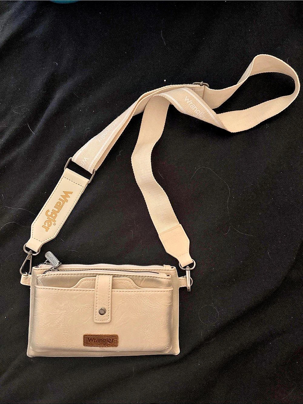 Mundi Crossbody Bag in Beige Like New